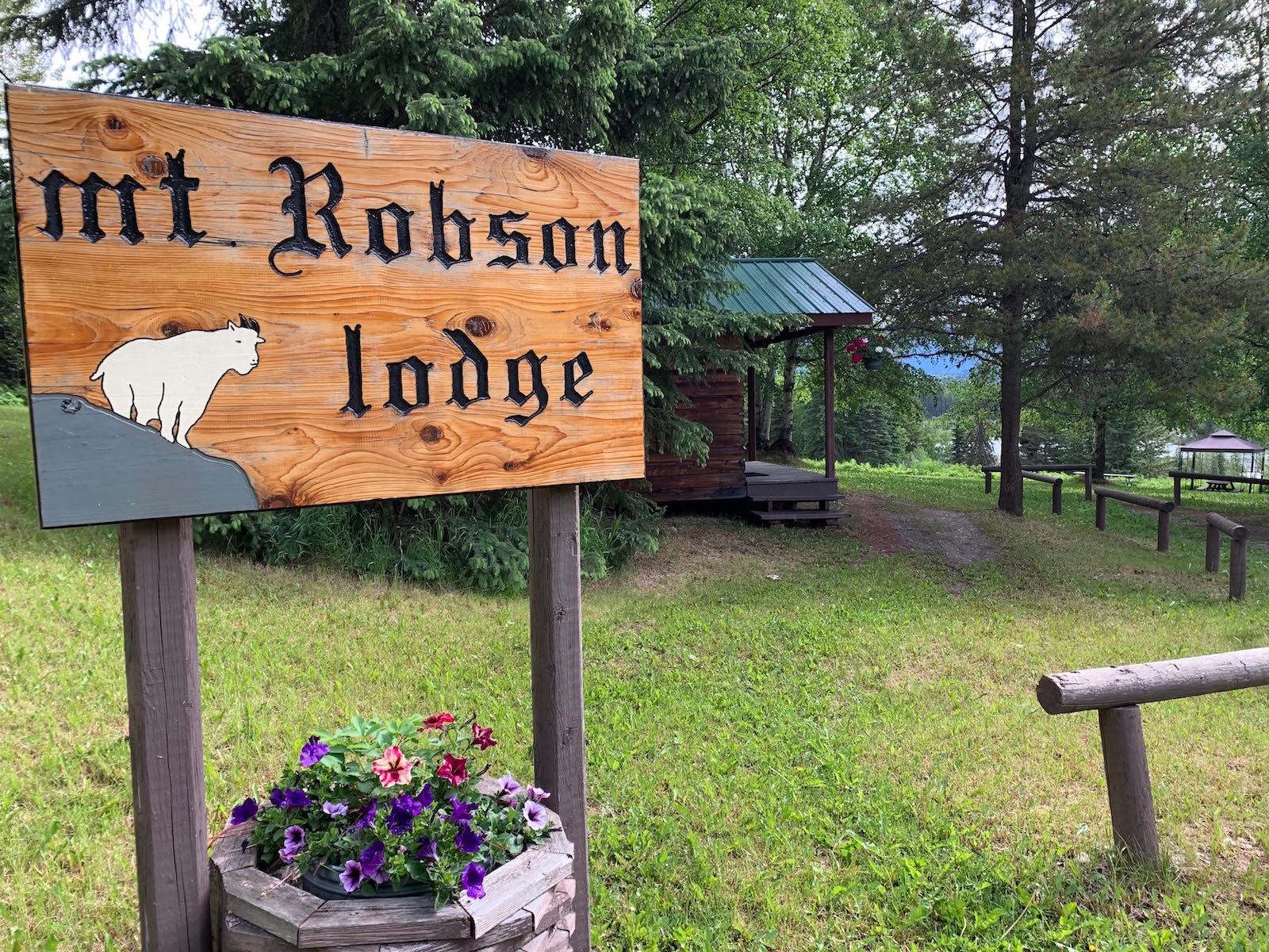 mount robson lodge sign